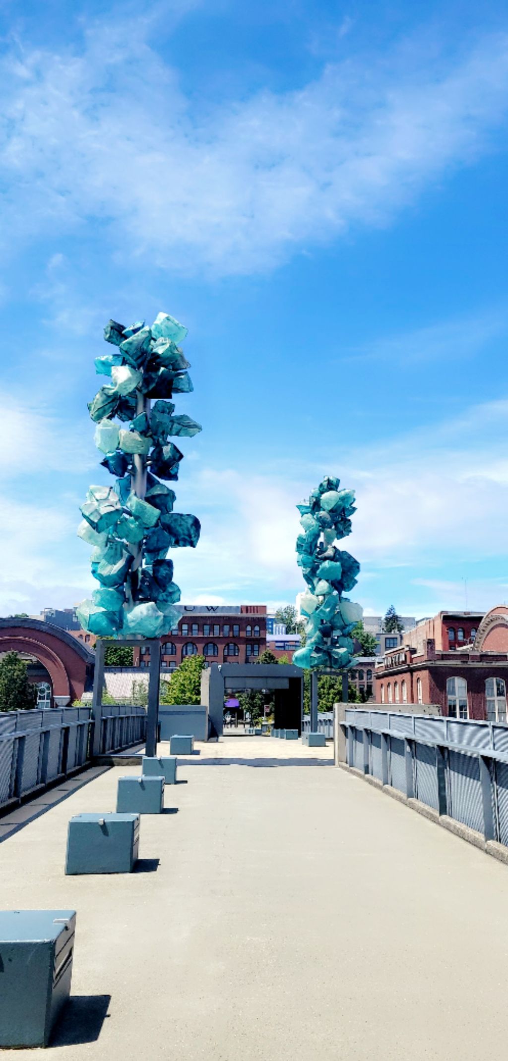 Chihuly-Bridge-of-Glass