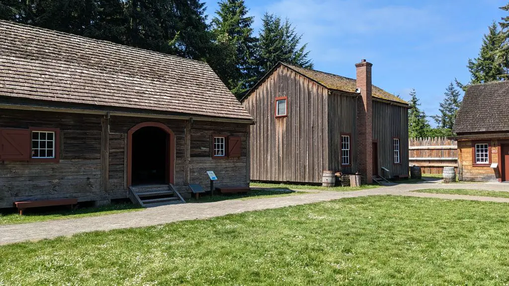 Fort-Nisqually-Living-History-Museum-1