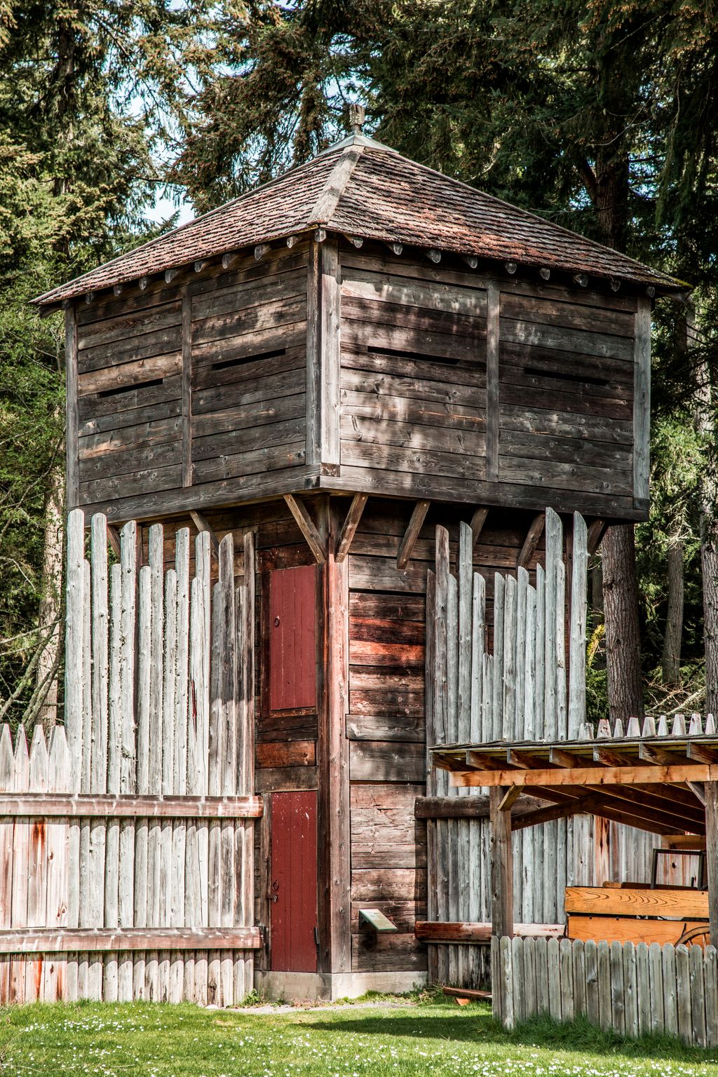 Fort-Nisqually-Living-History-Museum