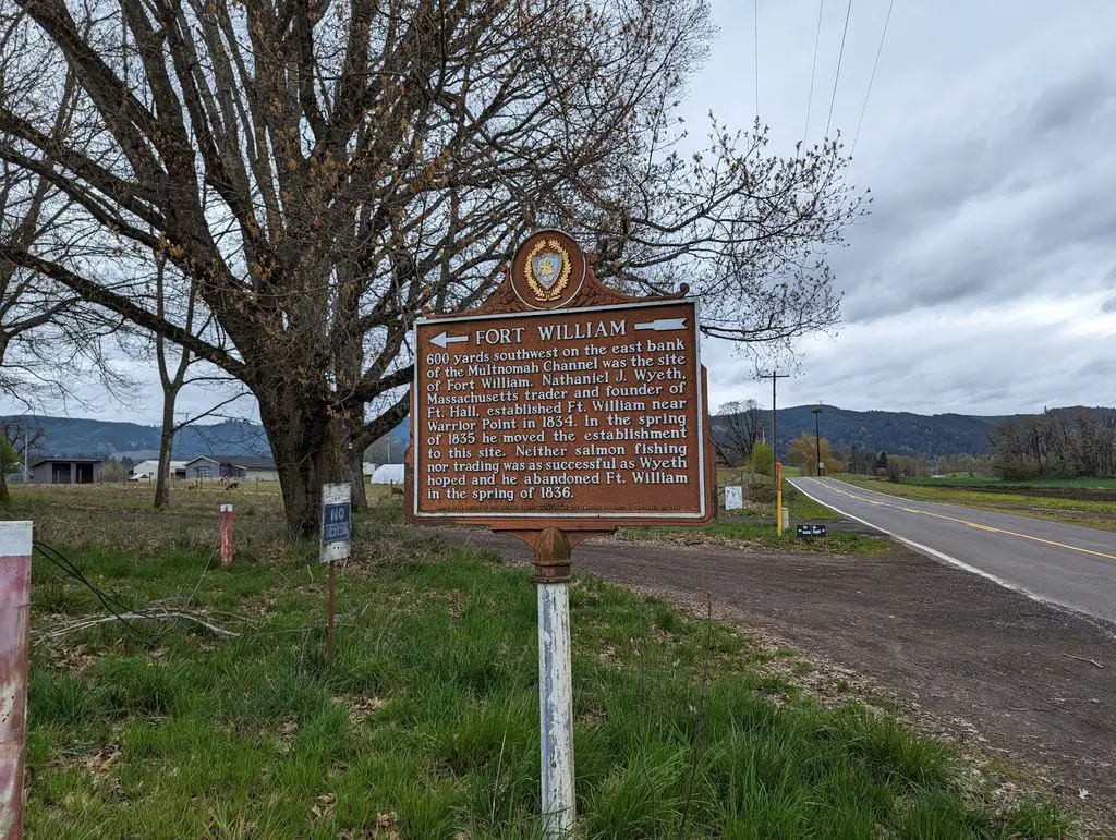 Fort-William-Historic-Site