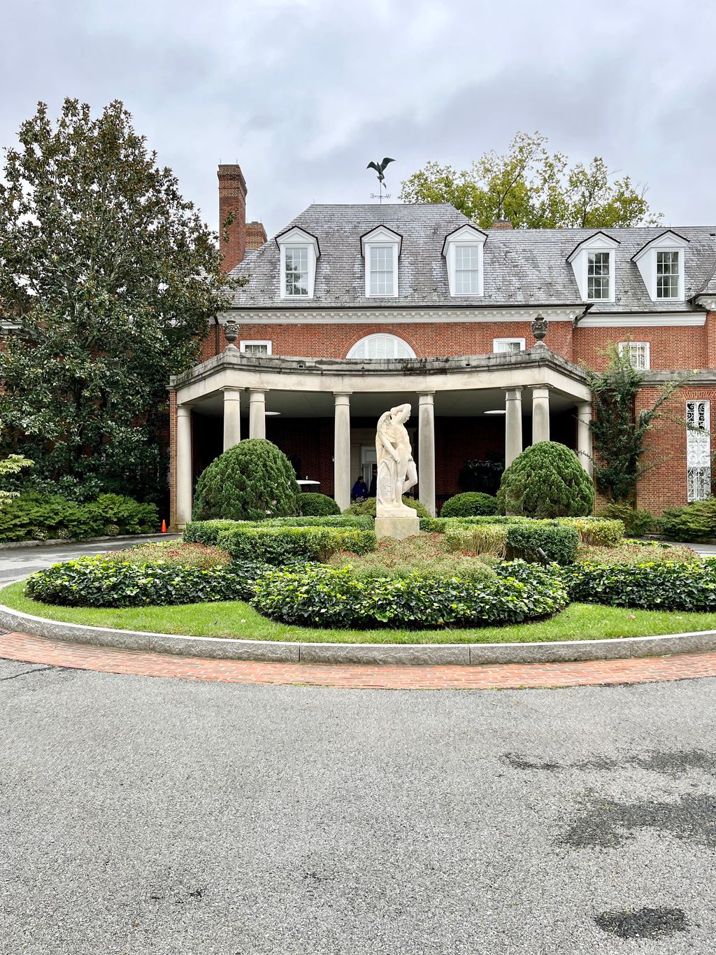 Hillwood-Estate-Museum-Gardens