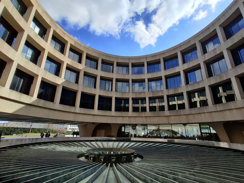 Hirshhorn-Museum-1