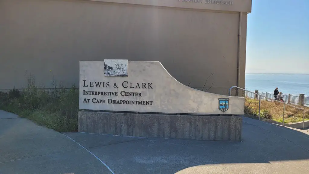 Lewis-Clark-Interpretive-Center