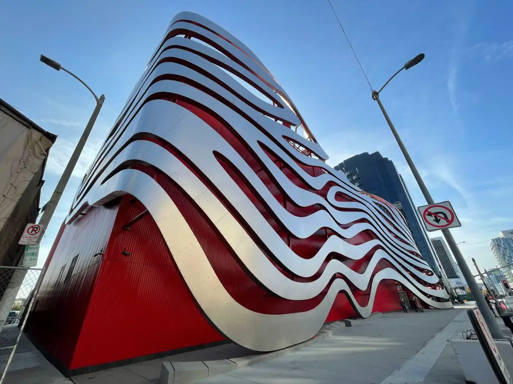 Petersen-Automotive-Museum