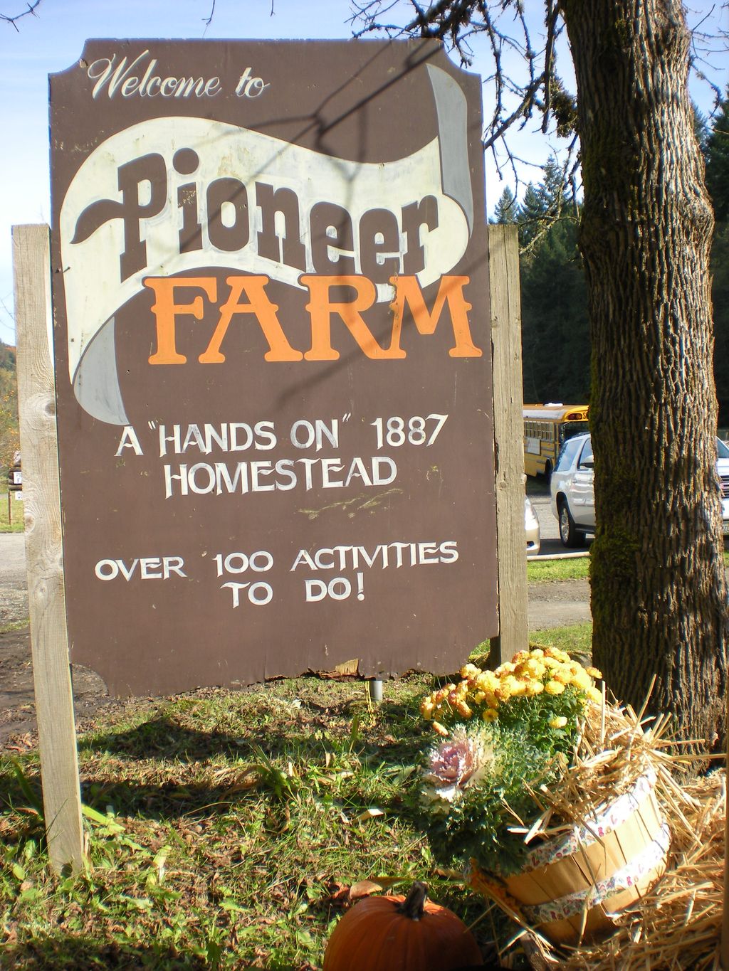 Pioneer-Farm-Museum-2