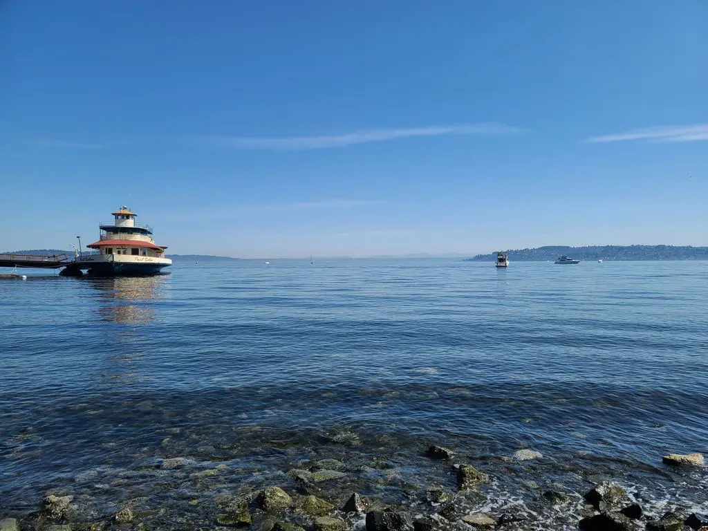 Point-Ruston-Historic-Ferry-1