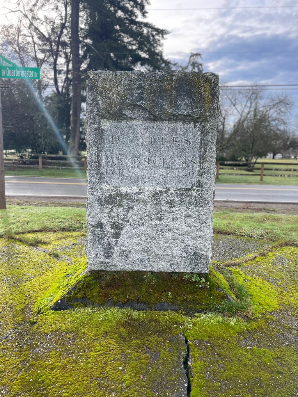 Vashon-Pioneers-Monument