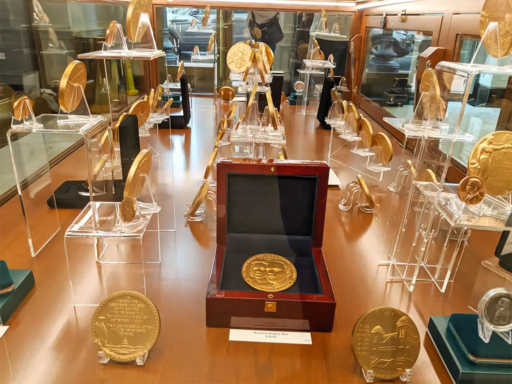 Alternative Experiences to Visit the US Mint in Washington, DC