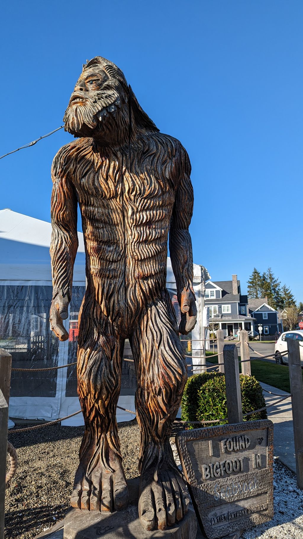 Bigfoot-statue