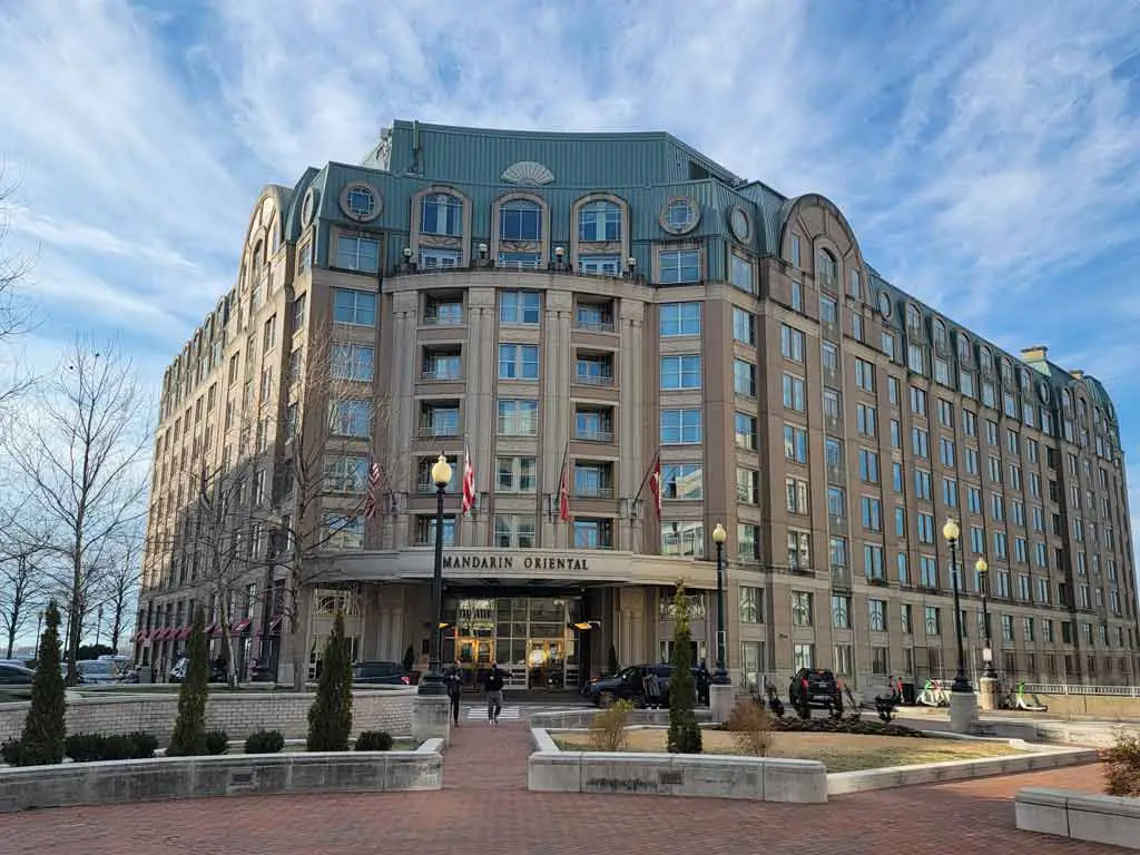 hotels for honeymoon travel washington dc