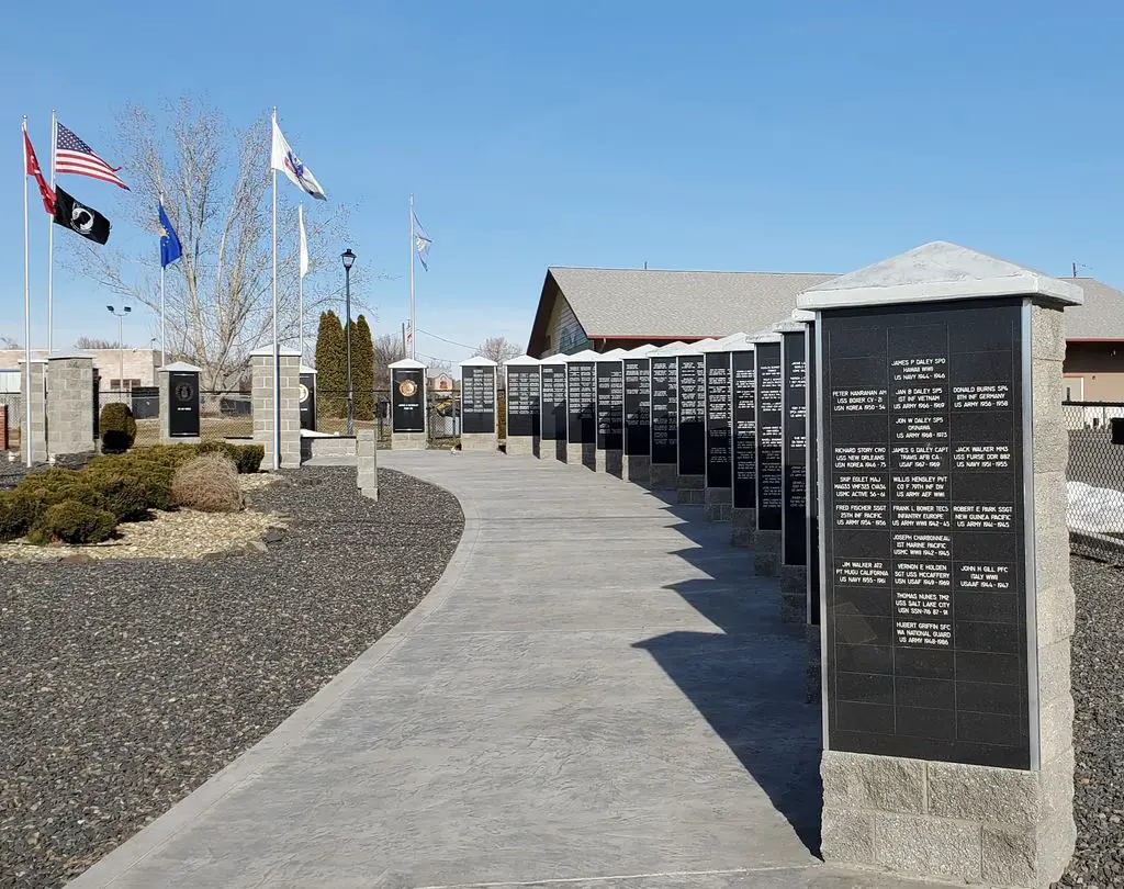 Veterans-Memorial-Zillah