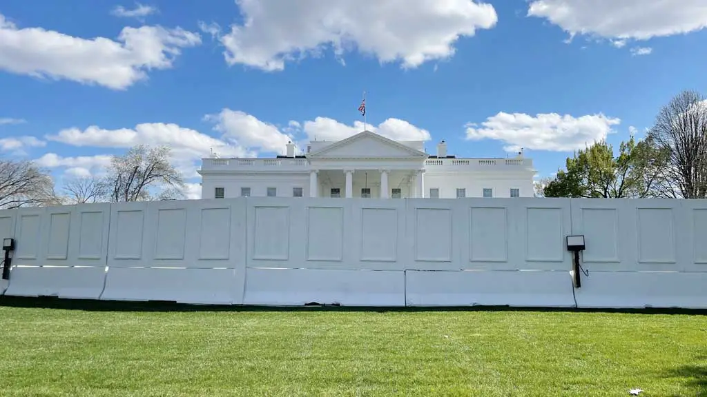  White House