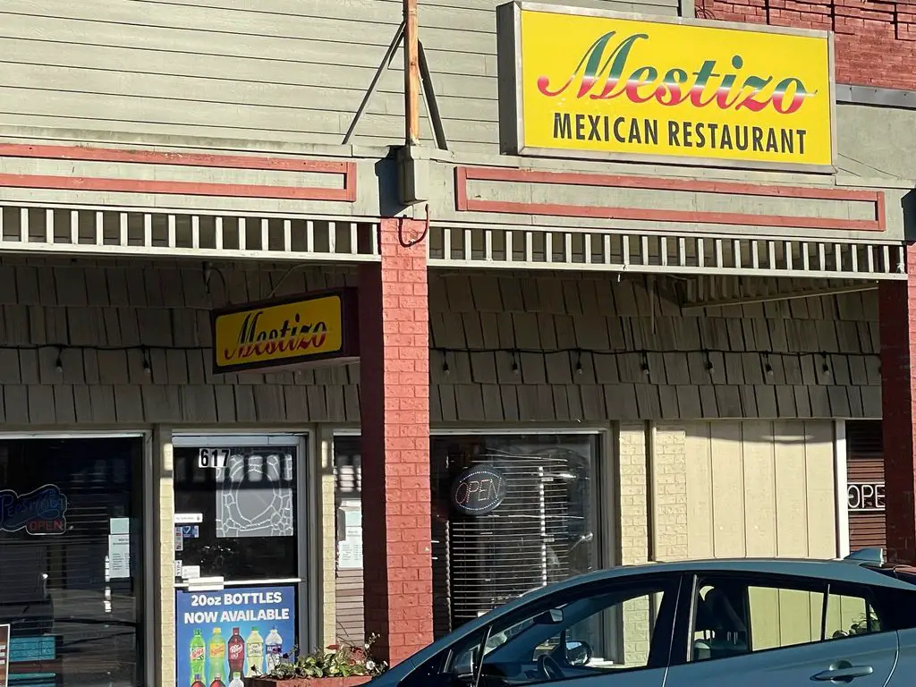 Mestizo-Mexican-Family-Restaurant