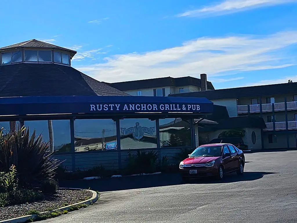 Rusty-Anchor-Grill-and-Pub