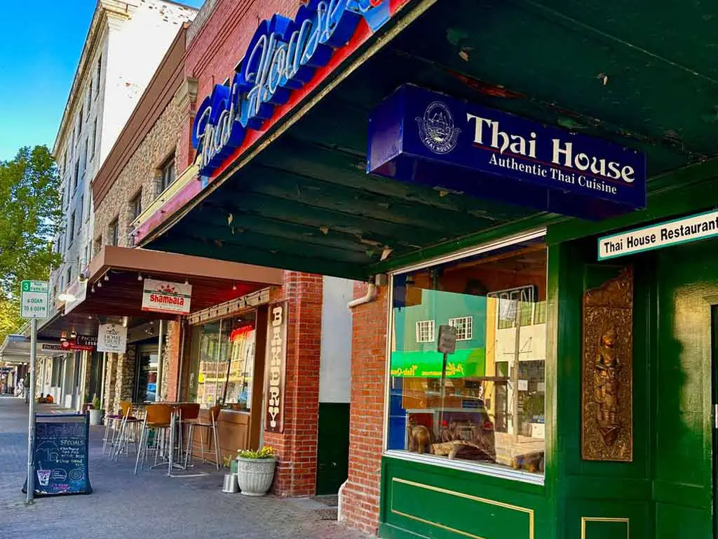 Thai House Restaurant