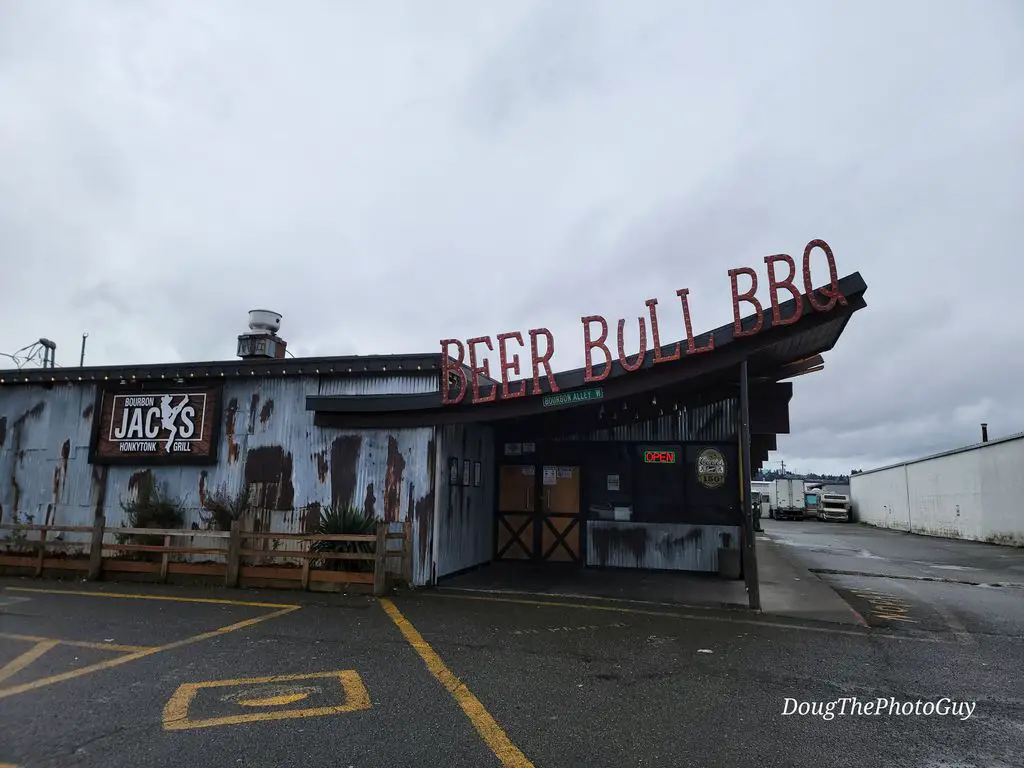 Bourbon-Jacks-Honkytonk-Grill