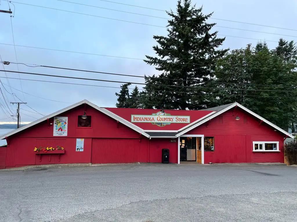 Indianola-Country-Store-Deli